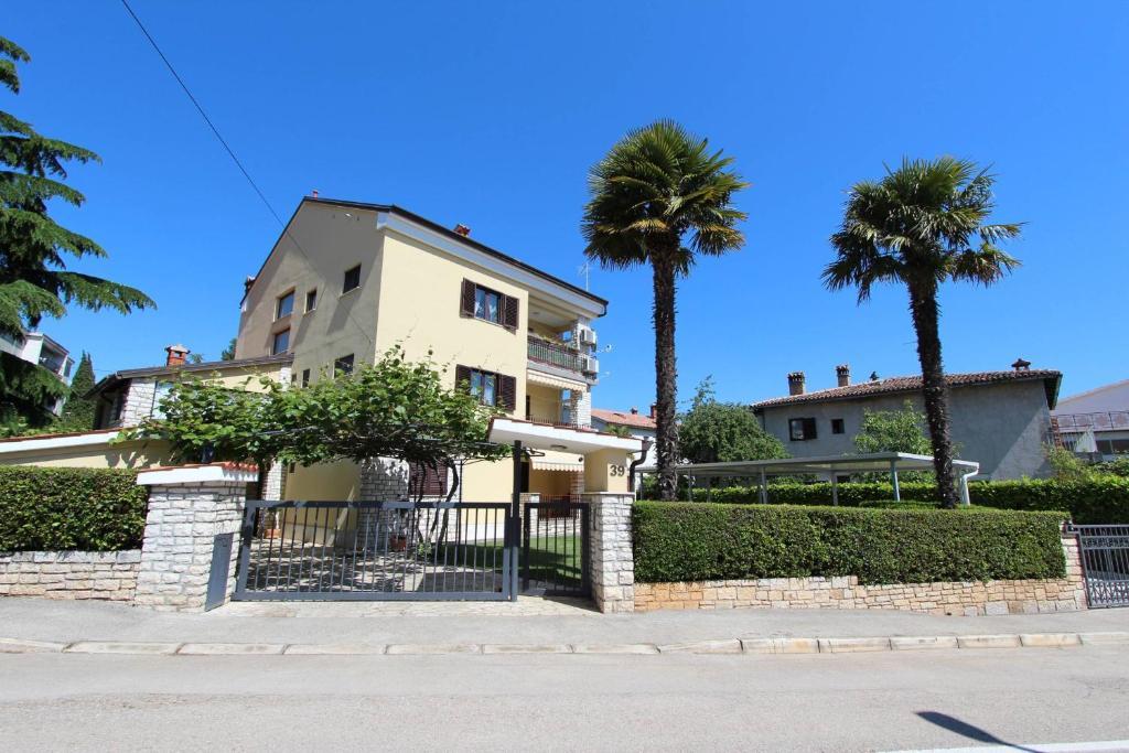 Apartments Villa Mattossi 로비니 외부 사진